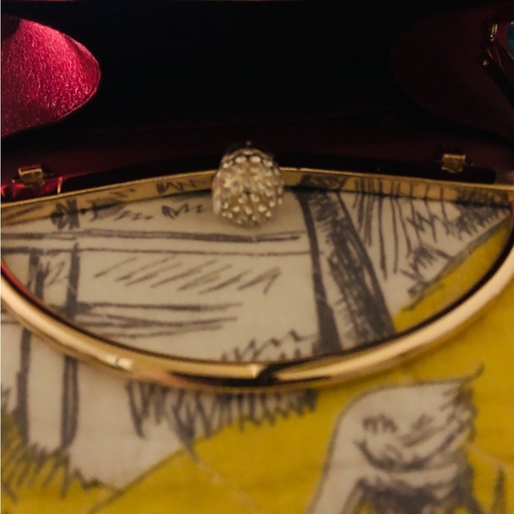 Elegant Burgundy and Gold Evening Purse - Picture 9 of 11